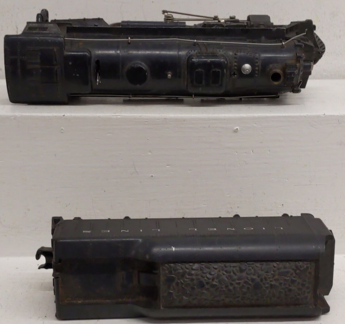 Lionel 2026 Vintage O Lionel Lines 2-6-2 Steam Locomotive w/1130T Tender VG