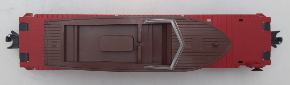 Lionel 6801 Vintage O Lionel Flatcar with Brown & White Boat EX