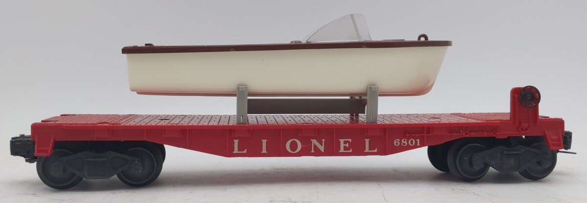 Lionel 6801 Vintage O Lionel Flatcar with Brown & White Boat EX