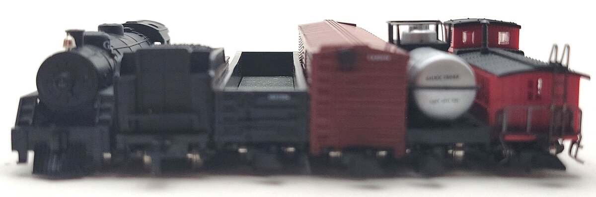 Marklin 8006A Z Scale Great Northern Regional Steam Locomotive & Freight Car Set LN/Box