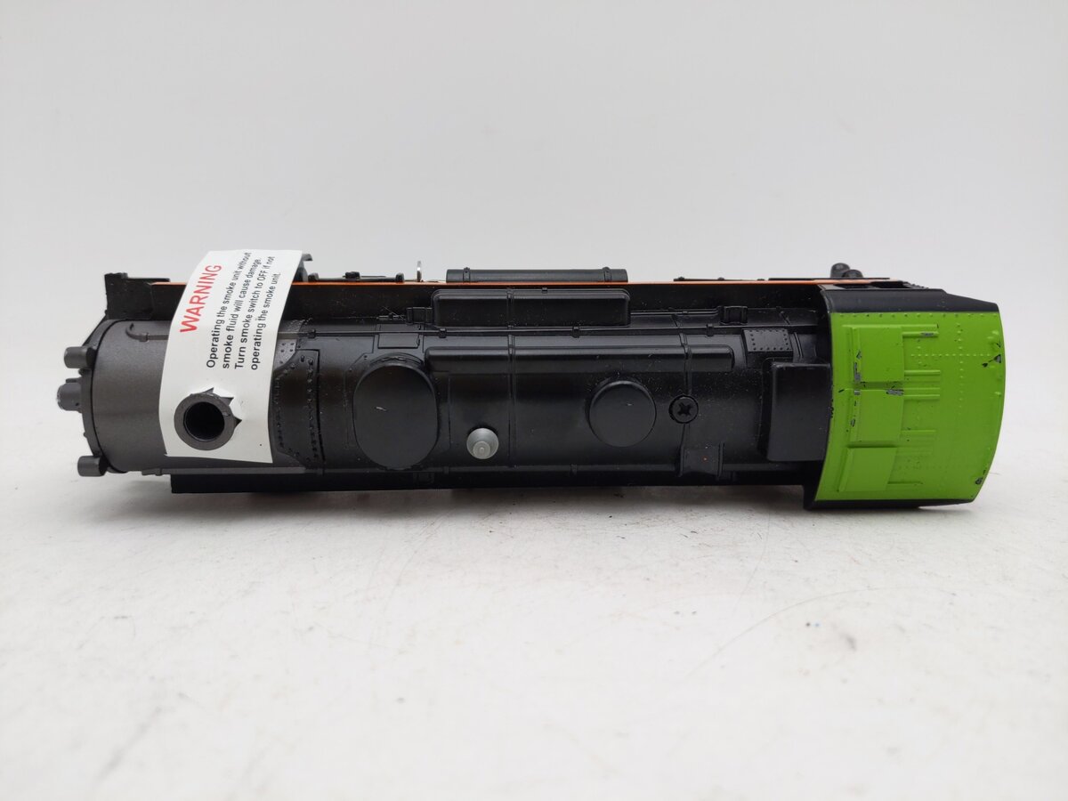 Lionel 6-30214 O Gauge Peanuts Halloween LionChief Locomotive EX