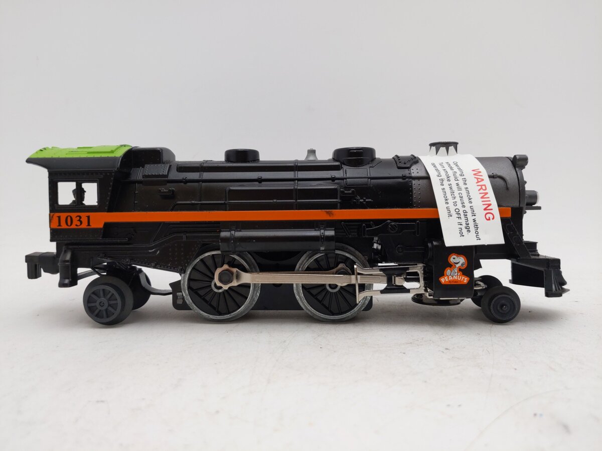 Lionel 6-30214 O Gauge Peanuts Halloween LionChief Locomotive EX