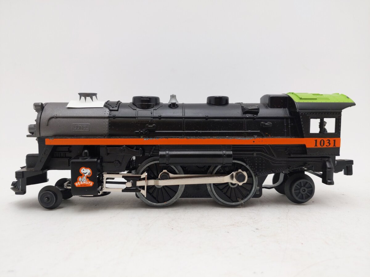 Lionel 6-30214 O Gauge Peanuts Halloween LionChief Locomotive EX