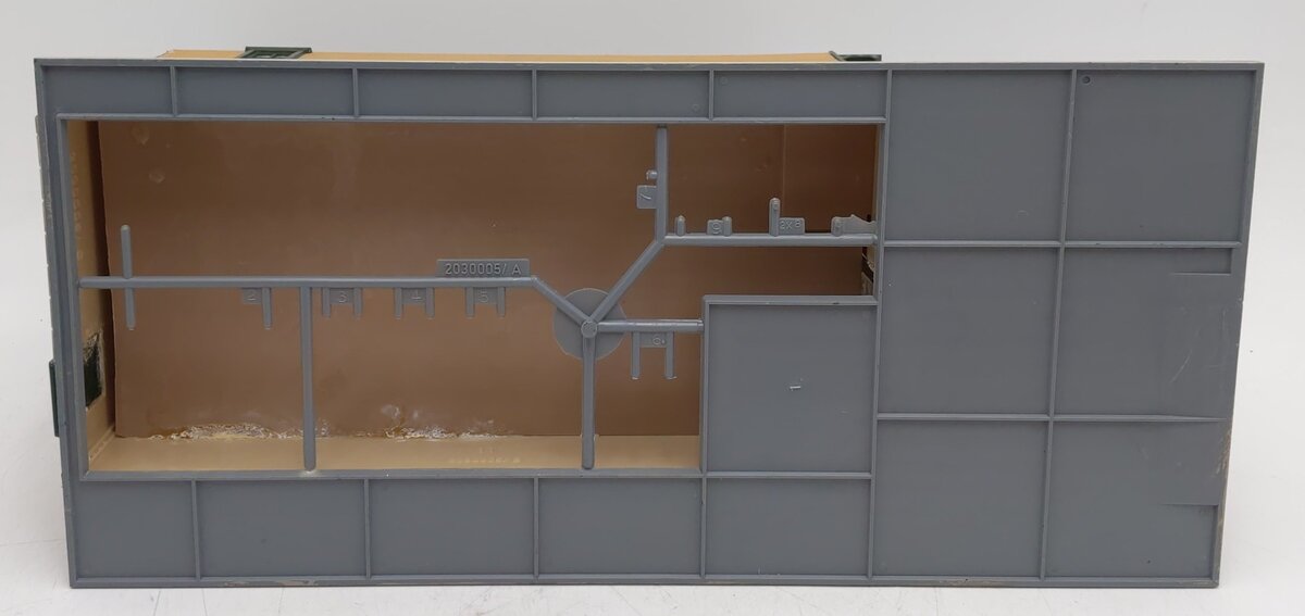 IHC 300-3 O Scale Custom Victorian Row House Building VG