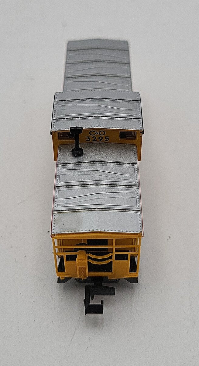 Atlas 30231 N Scale Chessie System Caboose EX/Box