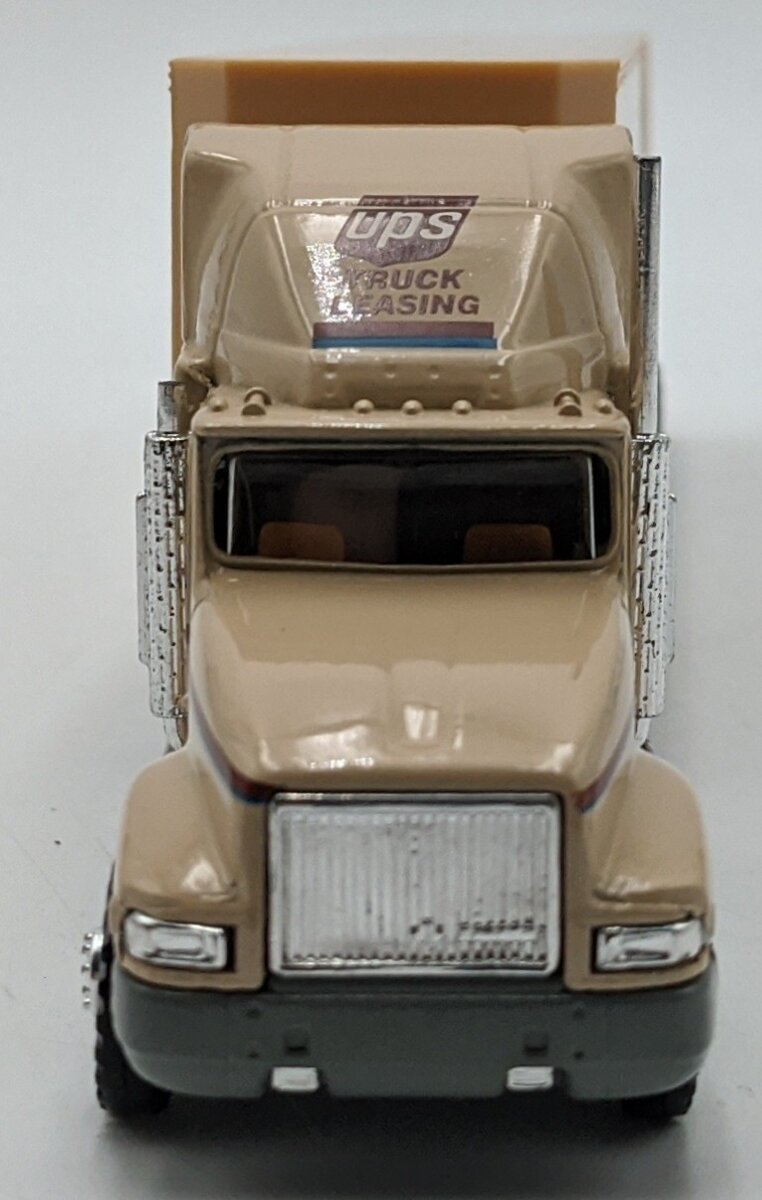 Ertl 1:64 Scale Diecast UPS Truck Leasing Semi Tractor W/Trailer VG