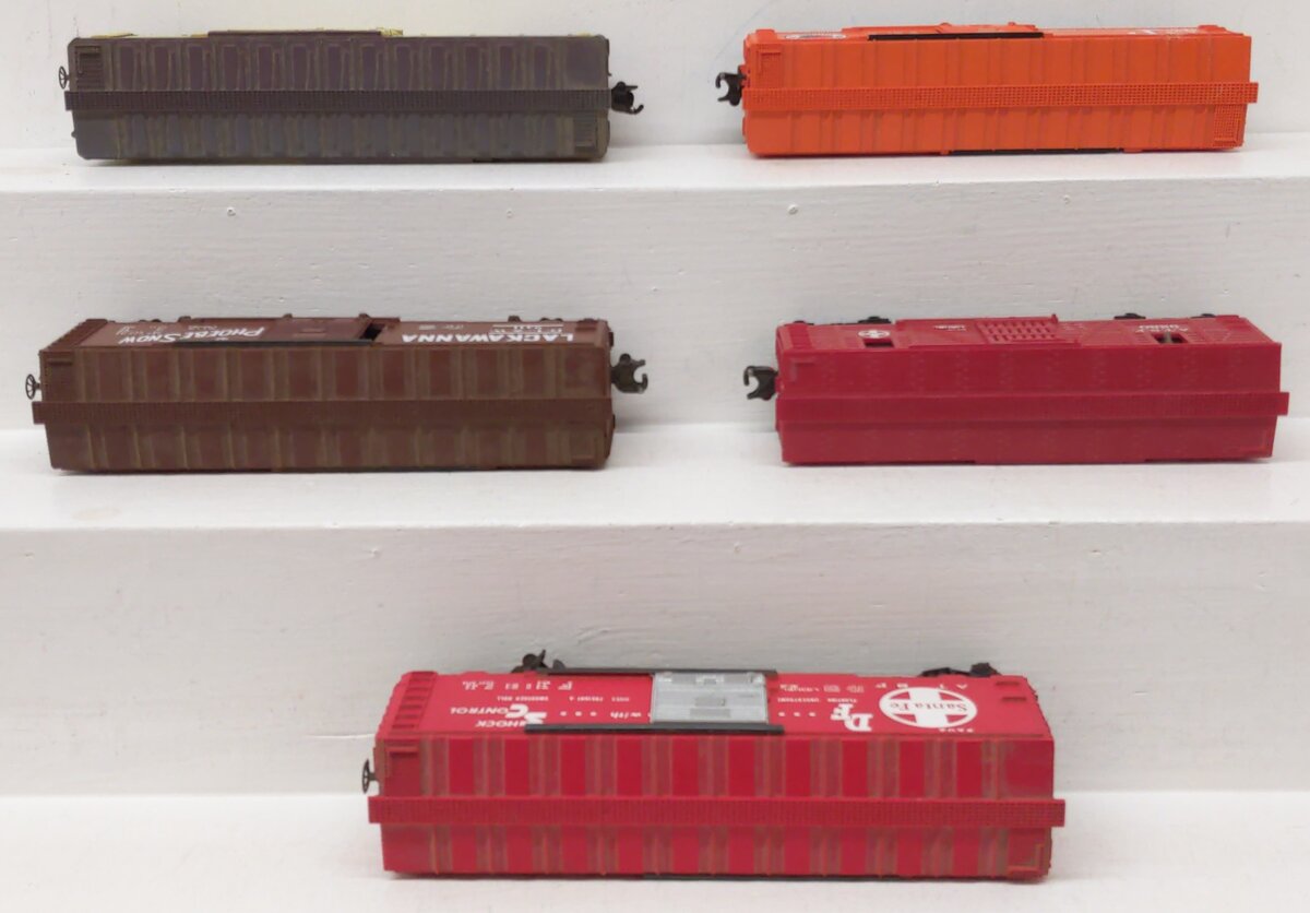 Lionel O Gauge Assorted Freight Cars: 9202, 9280, 5707, 9411, & 9770 [5] VG/Box