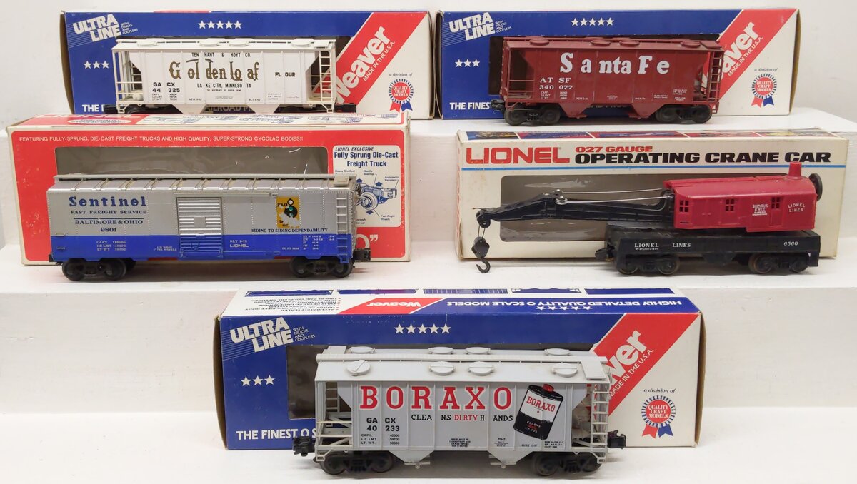Lionel & Weaver O Assorted Freight Cars: 6-9801, 6-6560, 3030, 3031, & 3028 [5] VG/Box
