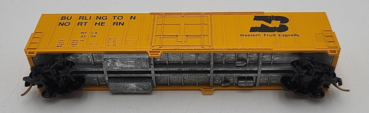 Roundhouse 8433 N Scale Burlington Northern WFCX Box Car #9309 LN/Box