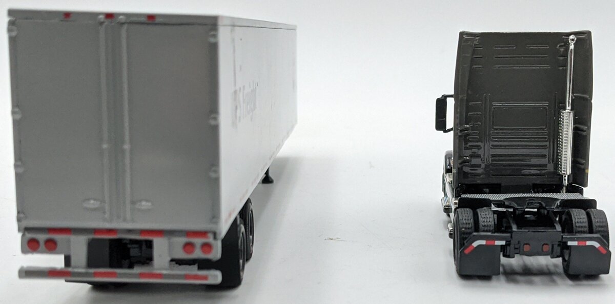 Tonkin M3639366 1:64 Diecast Volvo 660 UPS Semi-Tractor W/Trailer NIB
