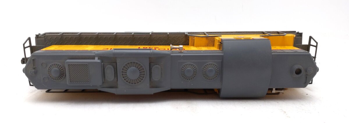 Lionel 6-11956 O Union Pacific GP-9 Dummy Diesel Locomotive #2381 EX