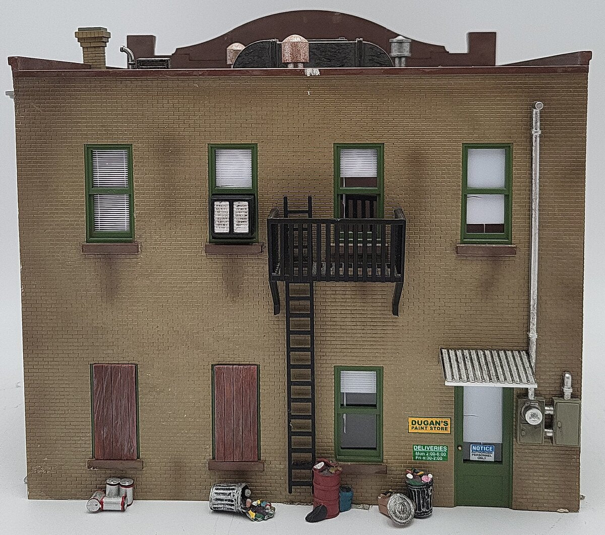 Woodland Scenics BR5853 O Scale Built-&-Ready Dugan's Paint Store Building EX