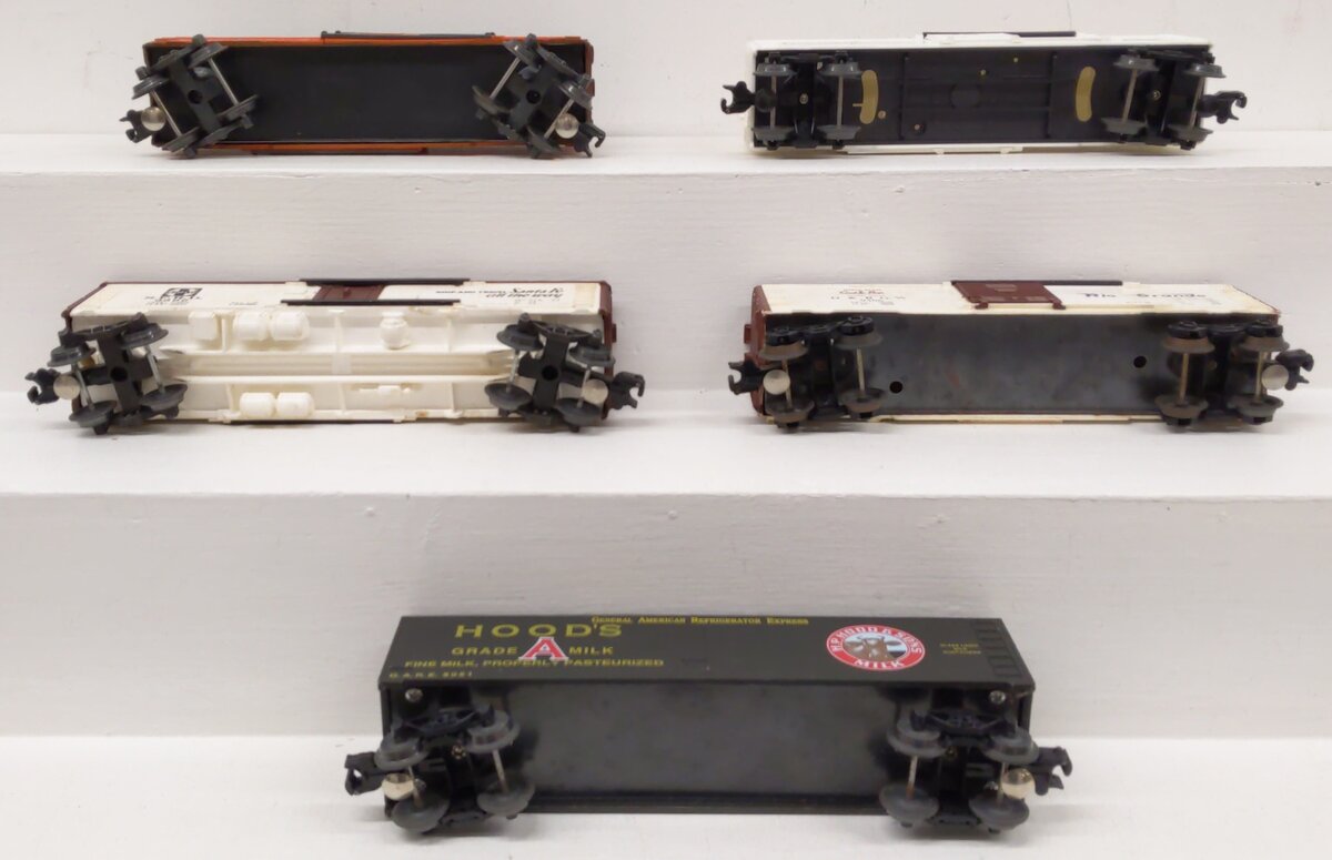 Lionel & Other O Scale Assorted Boxcars: #9869, #16277, #75011, #9406, #8051 [5] VG