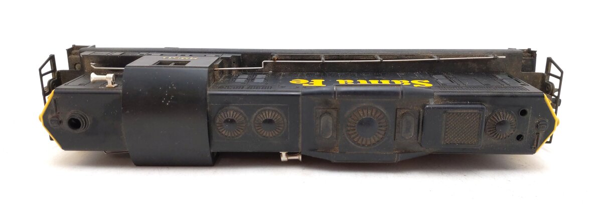 Lionel 6-8255 O Gauge Santa Fe GP-9 Dummy Diesel Locomotive VG/Box