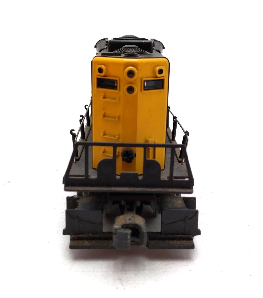 Lionel 6-8255 O Gauge Santa Fe GP-9 Dummy Diesel Locomotive VG/Box