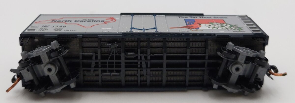 Micro-Trains 02100350 N Scale North Carolina 40' Standard Plug Door Boxcar#1789 LN