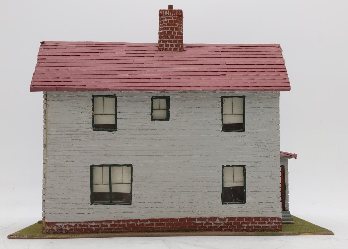 O Gauge Custom Wooden Farm House