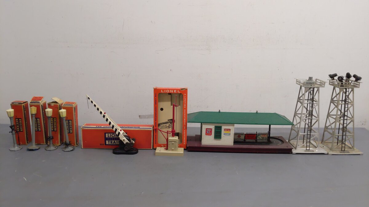 Lionel Vintage O Scale Accessories 395, 394, 252, 71, 71, 71, 71, 161, 356 [9] VG/Box