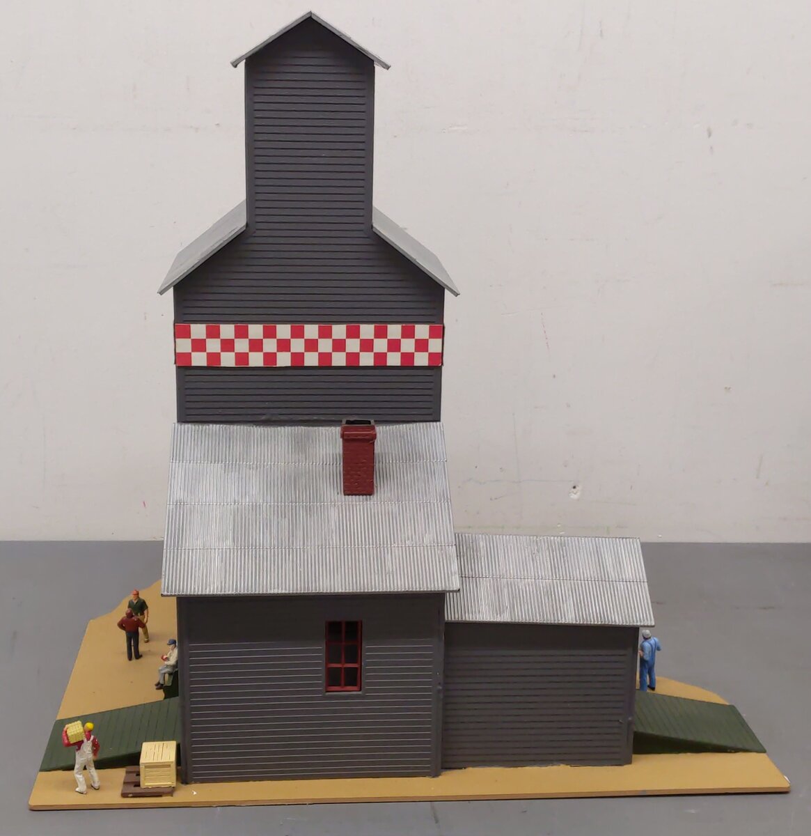 Lionel 6-2796 O Gauge Assembled Grain Elevator VG