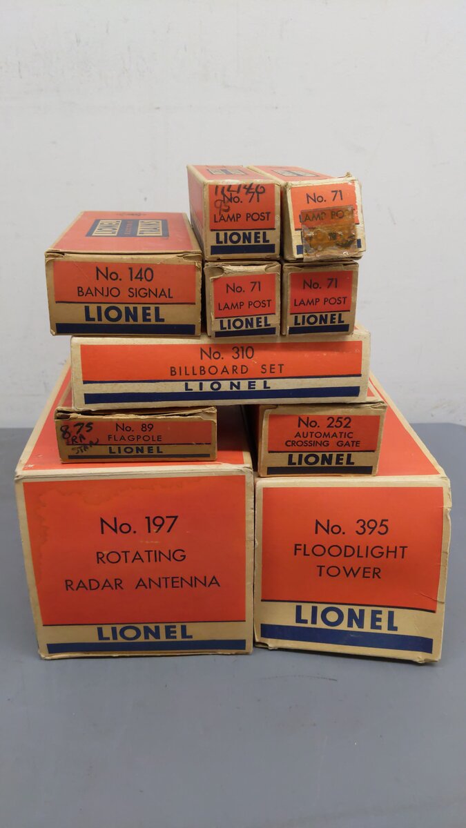 Lionel Vintage O Scale Accessories 71,71,71,71,140,310,252,89,395,197 [10] VG/Box