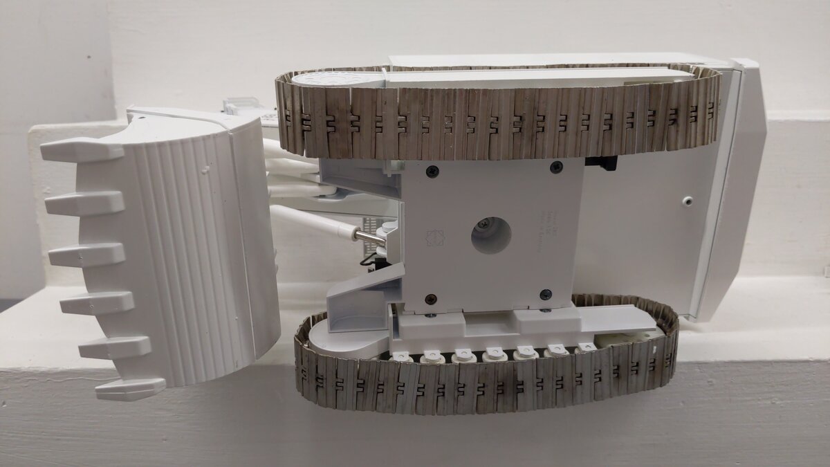 Conrad 2811 1:50 Scale Diecast Liebherr Hydraulic Excavator R996 Litronic VG/Box