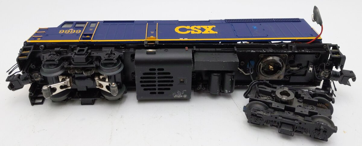 Lionel 6-82461 Lionel 82461 O BTO F40PH Diesel CSX #9999 w/LEGACY EX