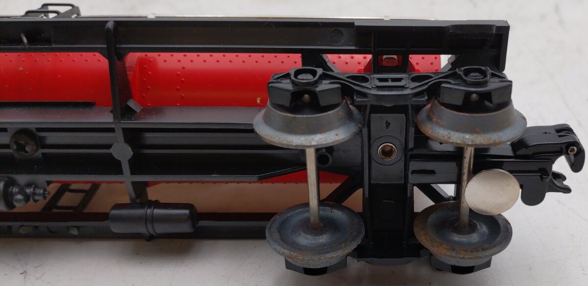 Lionel O Gauge Assorted Tank Cars: 6-9151, 6-9327, 6-9354, 6-9150 [4] VG