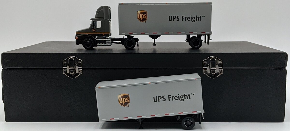 PEM 1:64 Diecast UPS Volvo 610 Semi Tractor W/Trailer Set NIB