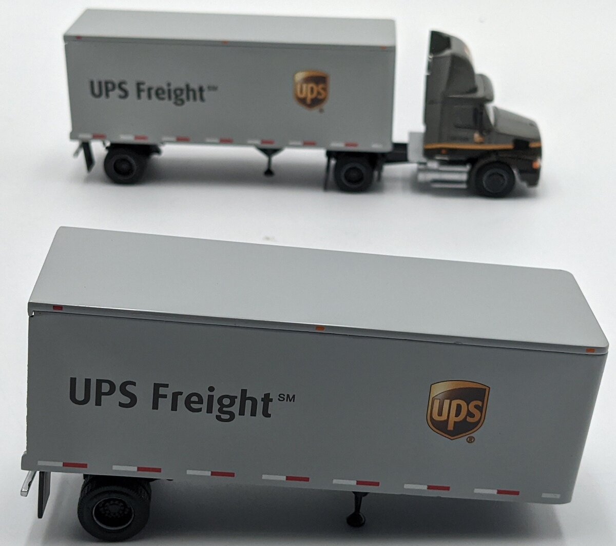 PEM 1:64 Diecast UPS Volvo 610 Semi Tractor W/Trailer Set NIB