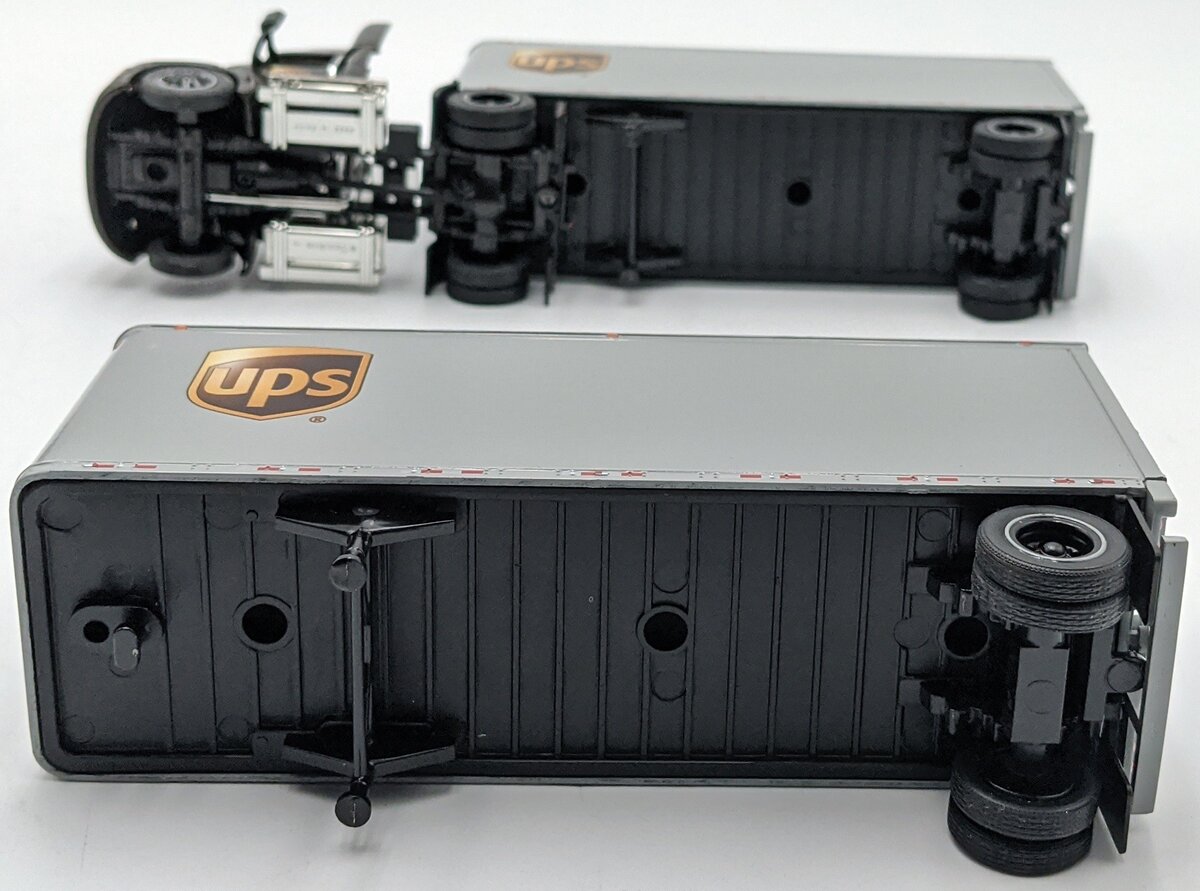 Tonkin 1:53 Diecast UPS Sterling Daycab W/28