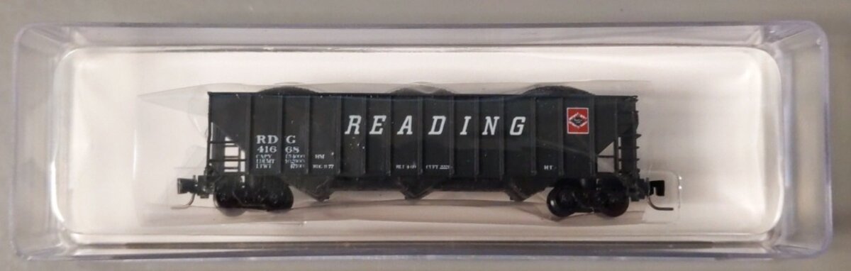 Pennzee 1028 Z Scale Reading 45 ft 3-Bay Hopper Car #41668 LN/Box