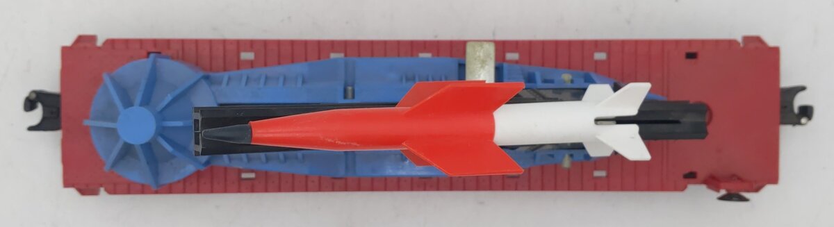 Lionel 6650 Vintage O IRBM Rocket Launcher EX
