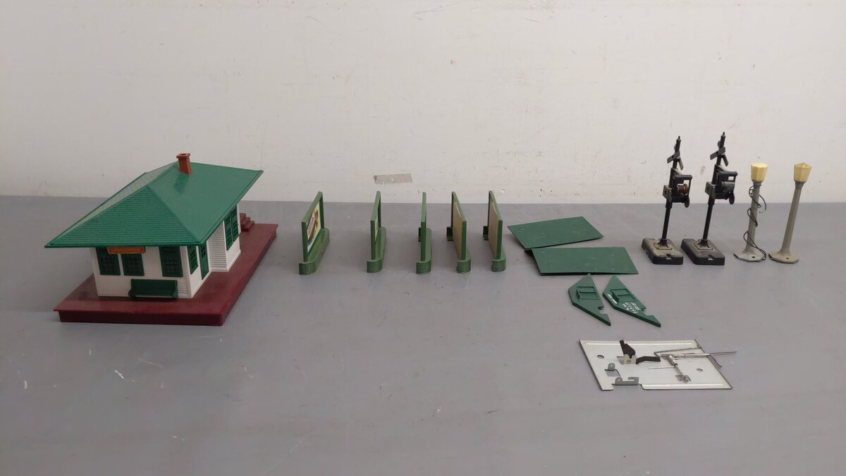 Lionel Vintage O Scale Accessories 71, 71, 140, 140, 132, 310, 943 [7] VG/Box