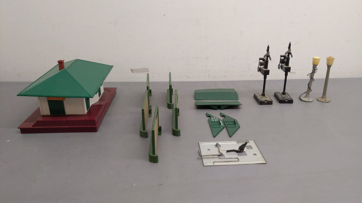 Lionel Vintage O Scale Accessories 71, 71, 140, 140, 132, 310, 943 [7] VG/Box