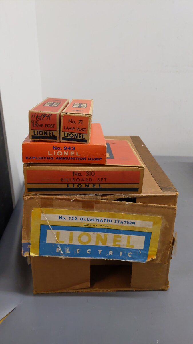 Lionel Vintage O Scale Accessories 71, 71, 140, 140, 132, 310, 943 [7] VG/Box