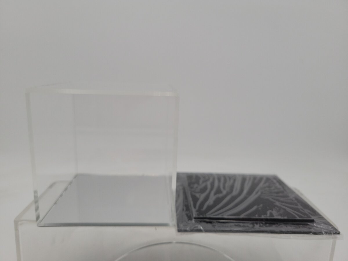 Acme A057 By Better Display 3mm Black & Mirror Case Top W/Black Base 4"x 4"x 4" LN