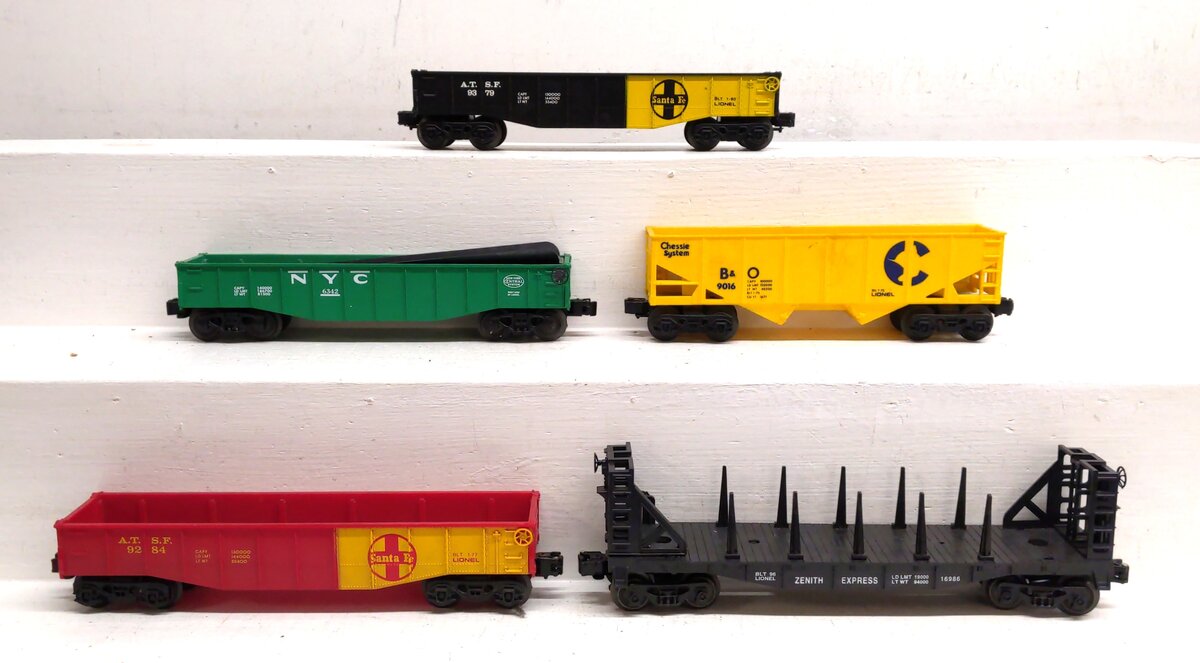 Lionel O Scale Assorted Freight Cars [5] VG