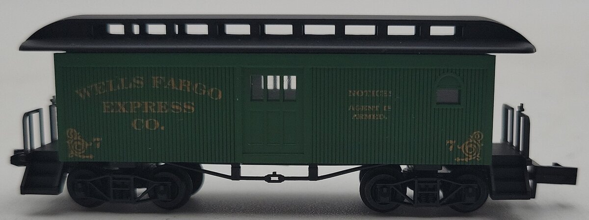 Roundhouse 85600 N 34' Wells Fargo Express Company Baggage Car LN/Box