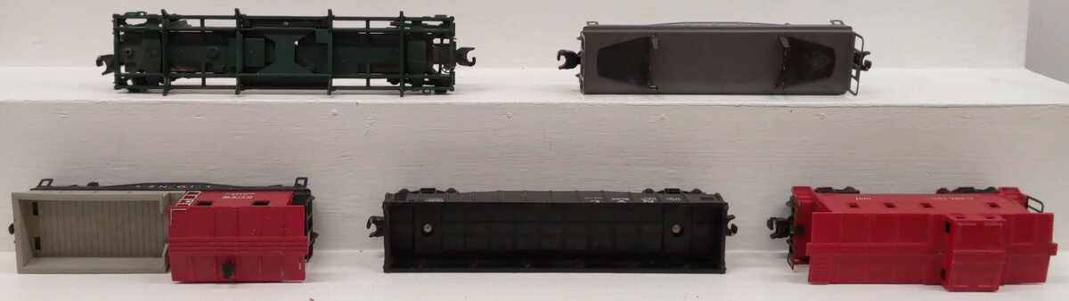 Lionel Vintage O Gauge Freight Cars #6062,3362,6119,1007 [5] VG