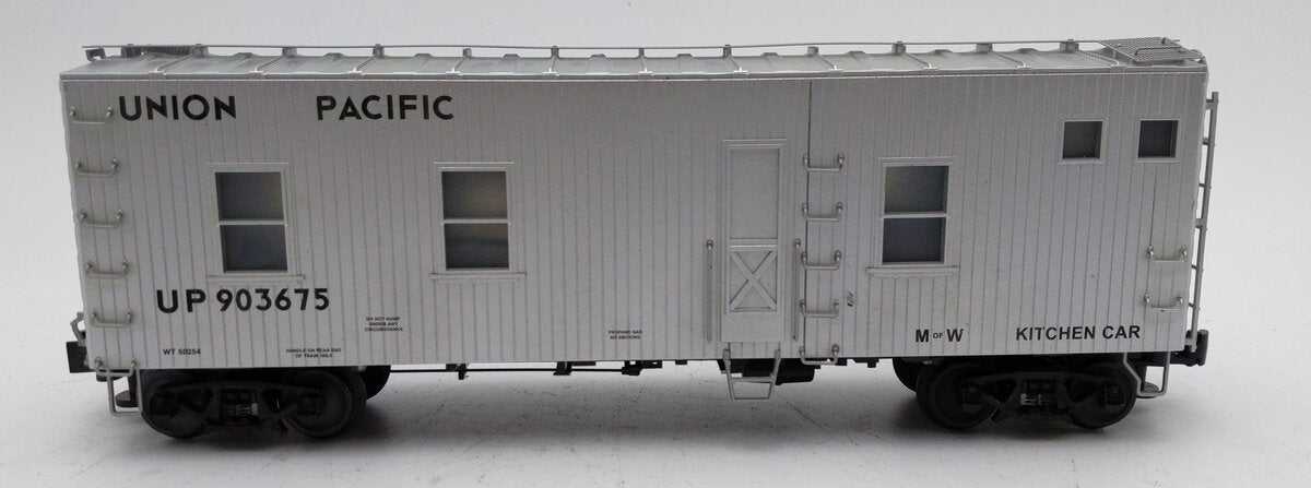 Lionel 1926230 O Union Pacific Kitchen Car with Sound #903675 EX