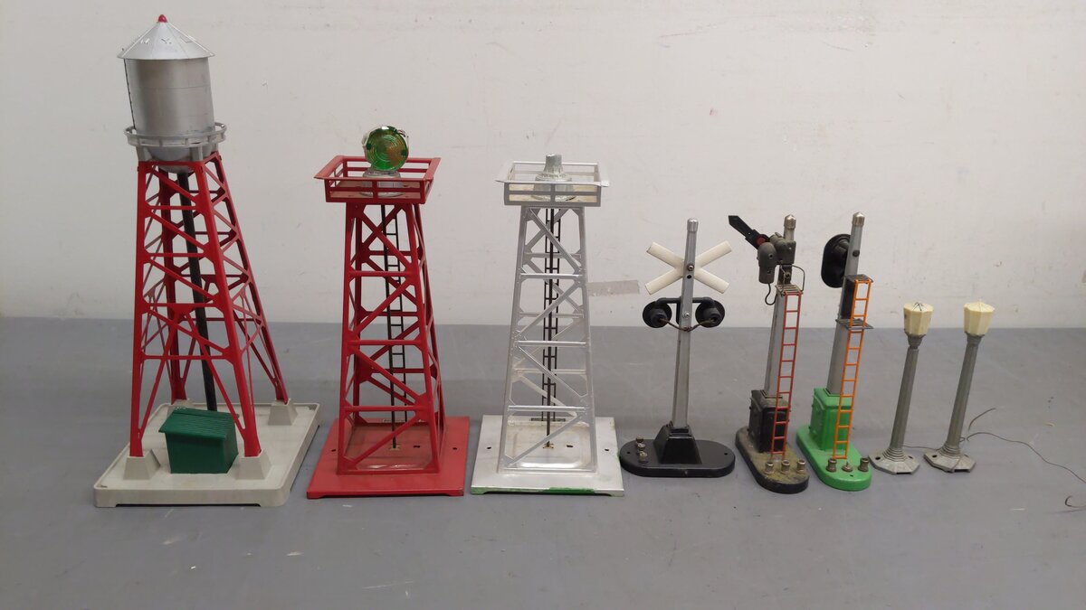 Lionel Vintage O Scale Accessories 71,71,394,394,154,143,151,193 [8] VG/Box
