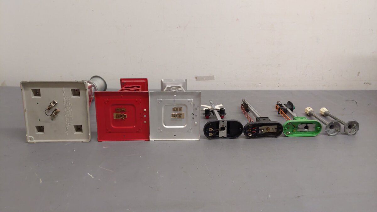 Lionel Vintage O Scale Accessories 71,71,394,394,154,143,151,193 [8] VG/Box