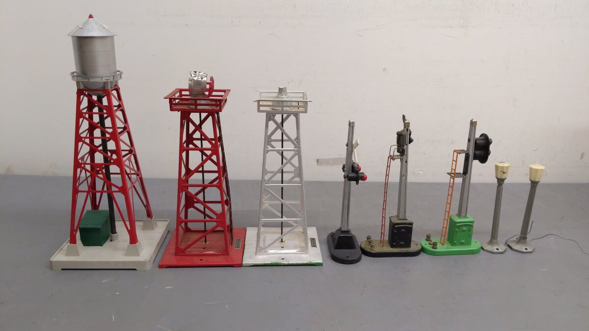 Lionel Vintage O Scale Accessories 71,71,394,394,154,143,151,193 [8] VG/Box