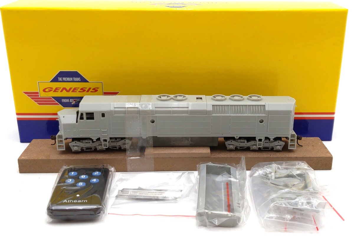 Athearn G67608 HO Undecorated FP45 Santa Fe Early Ver. Diesel Locomotive w/Sound NIB