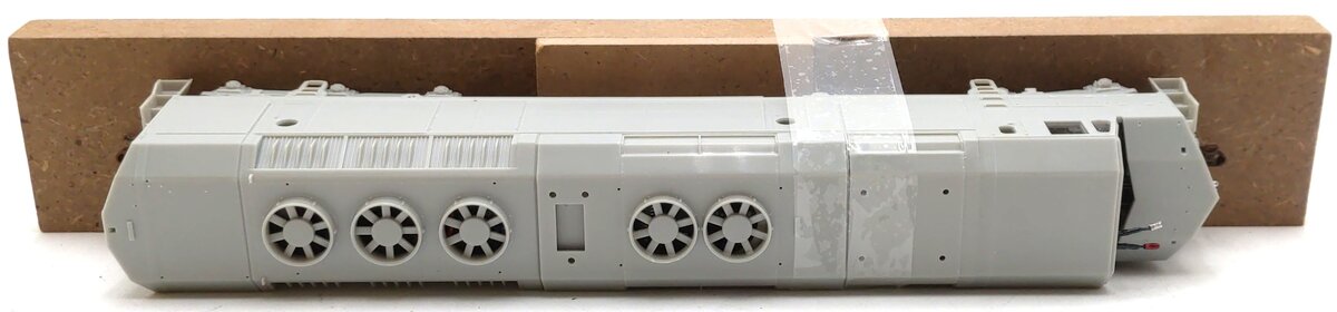 Athearn G67608 HO Undecorated FP45 Santa Fe Early Ver. Diesel Locomotive w/Sound NIB