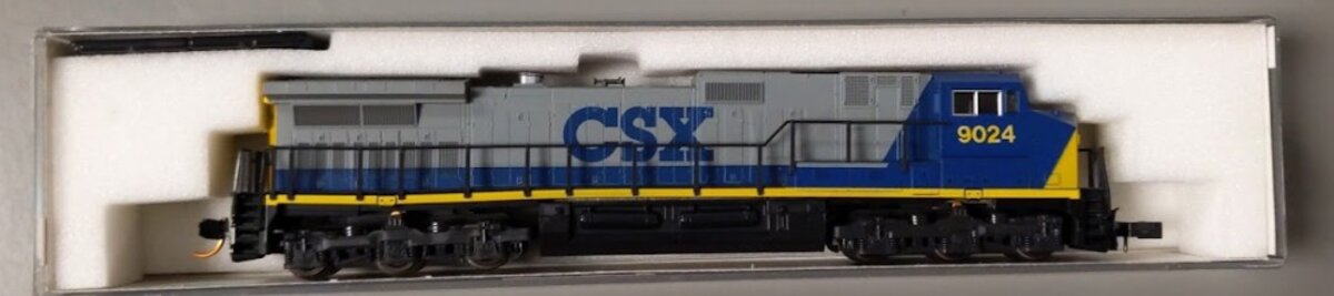 Kato 176-3402 N Scale CSX C44-9W Diesel Locomotive #9024 LN/Box