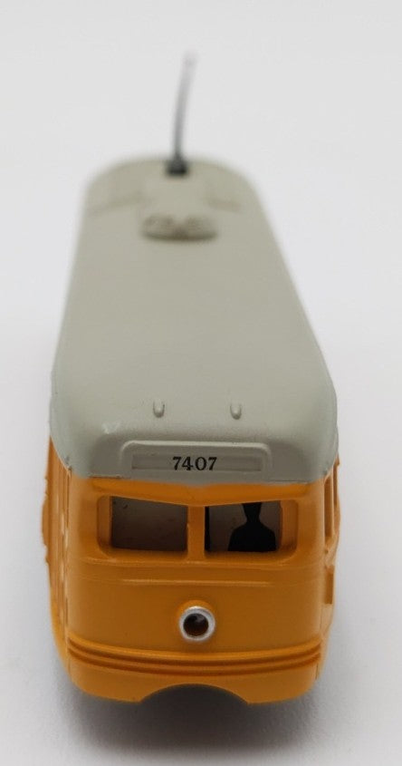 Bachmann 62989 N Scale Yellow PCC Steamline Trolley #7407 LN/Box