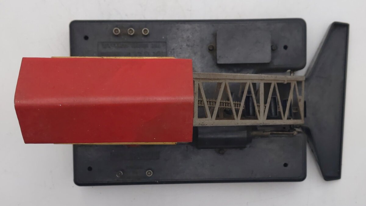 Lionel 97 Vintage O Operating Coal Elevator Loader