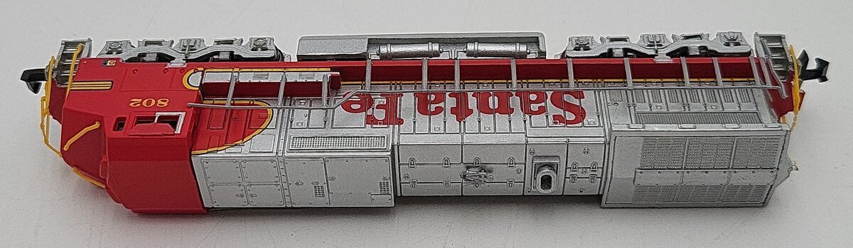 Spectrum 86058 N Scale Santa Fe GE Dash 8-40CW Diesel Locomotive #802-DC LN/Box