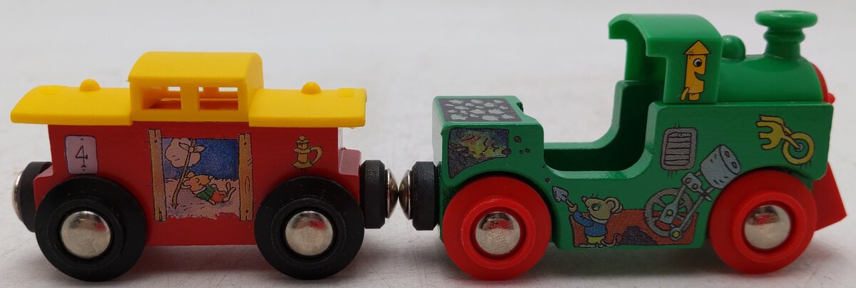 Brio 32550 Classic Richard Scarry's Busytown Train Station Set VG/Box